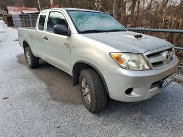 2,5 D-4D 4WD