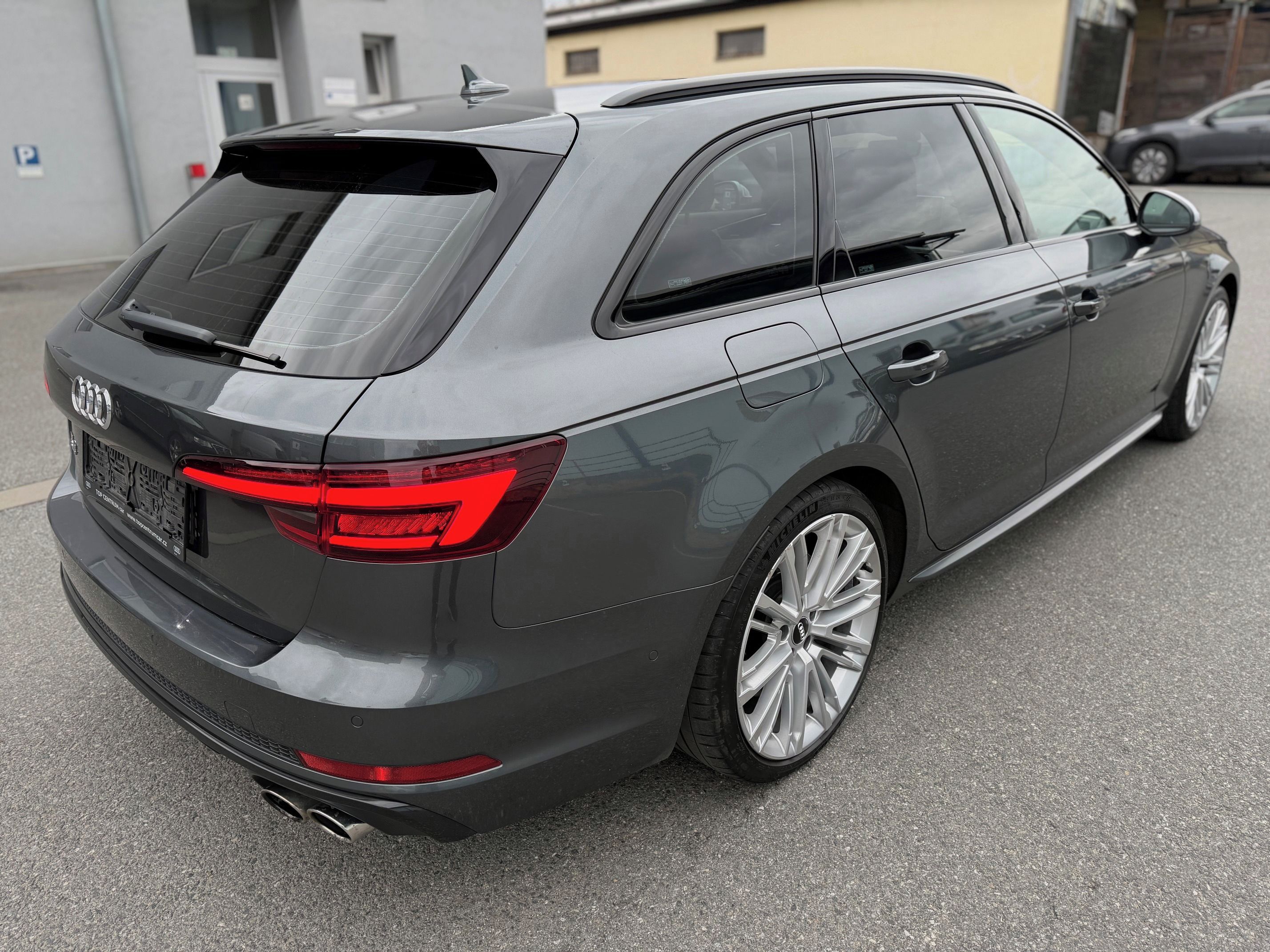 Audi S4, koup.CZ 1.maj. BSR 402PS - DPH - fotka 3