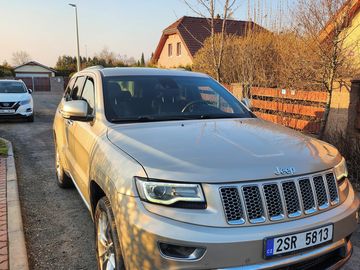 3.0 CRD 184 KW výbava Summit