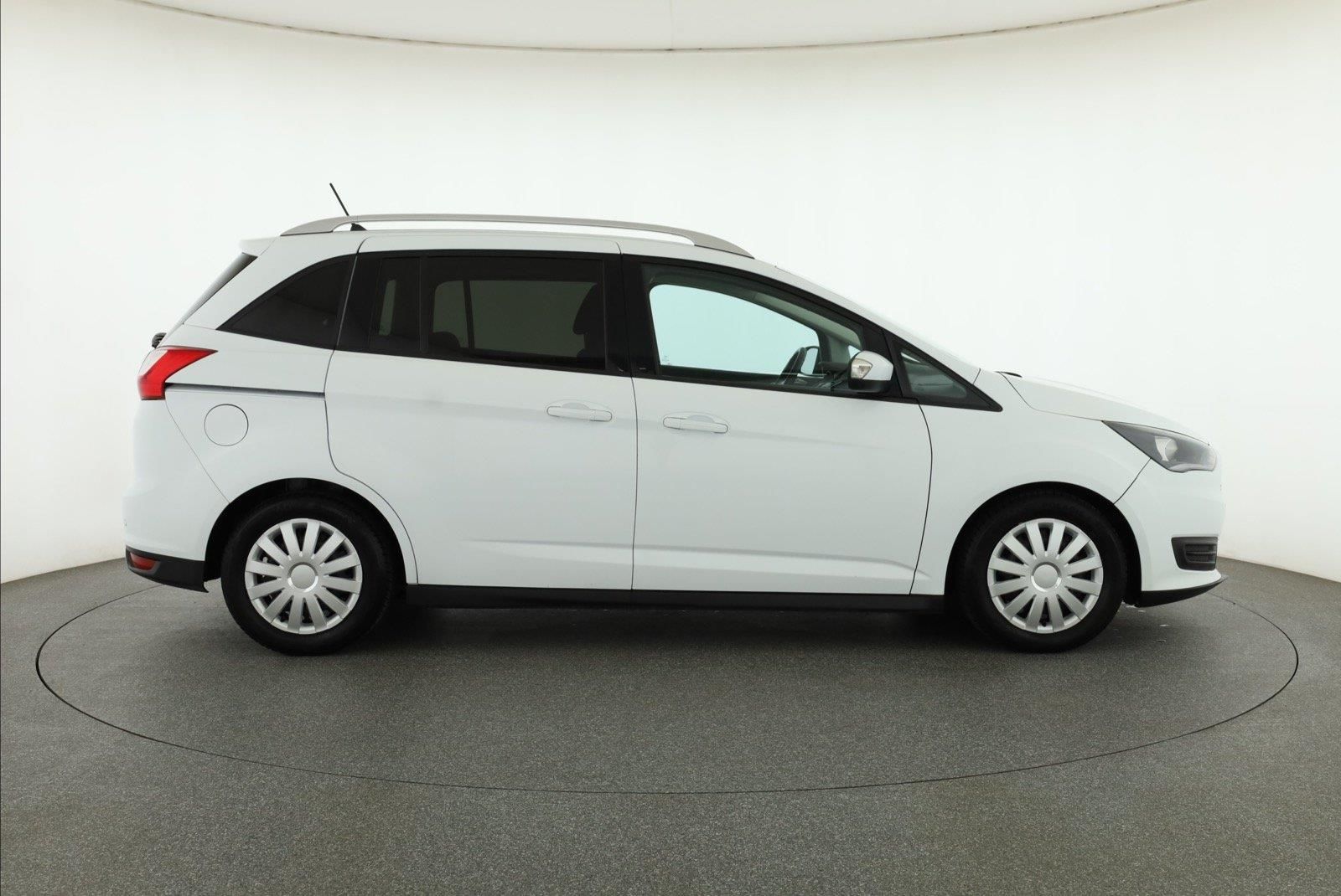 Ford Grand C-MAX, 1.5 TDCi, Automat, 7 míst - fotka 6
