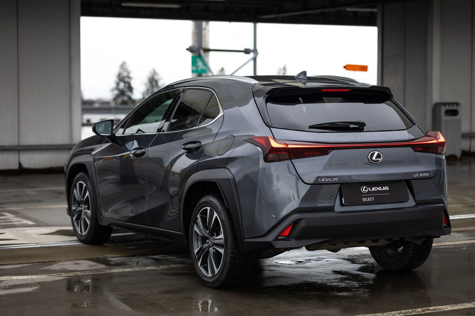 Lexus UX 300h, 2,0 HEV BUSINESS TECH - fotka 5
