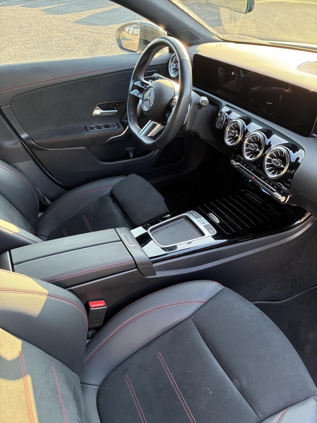 Mercedes-Benz CLA, 200d shooting brake - fotka 6