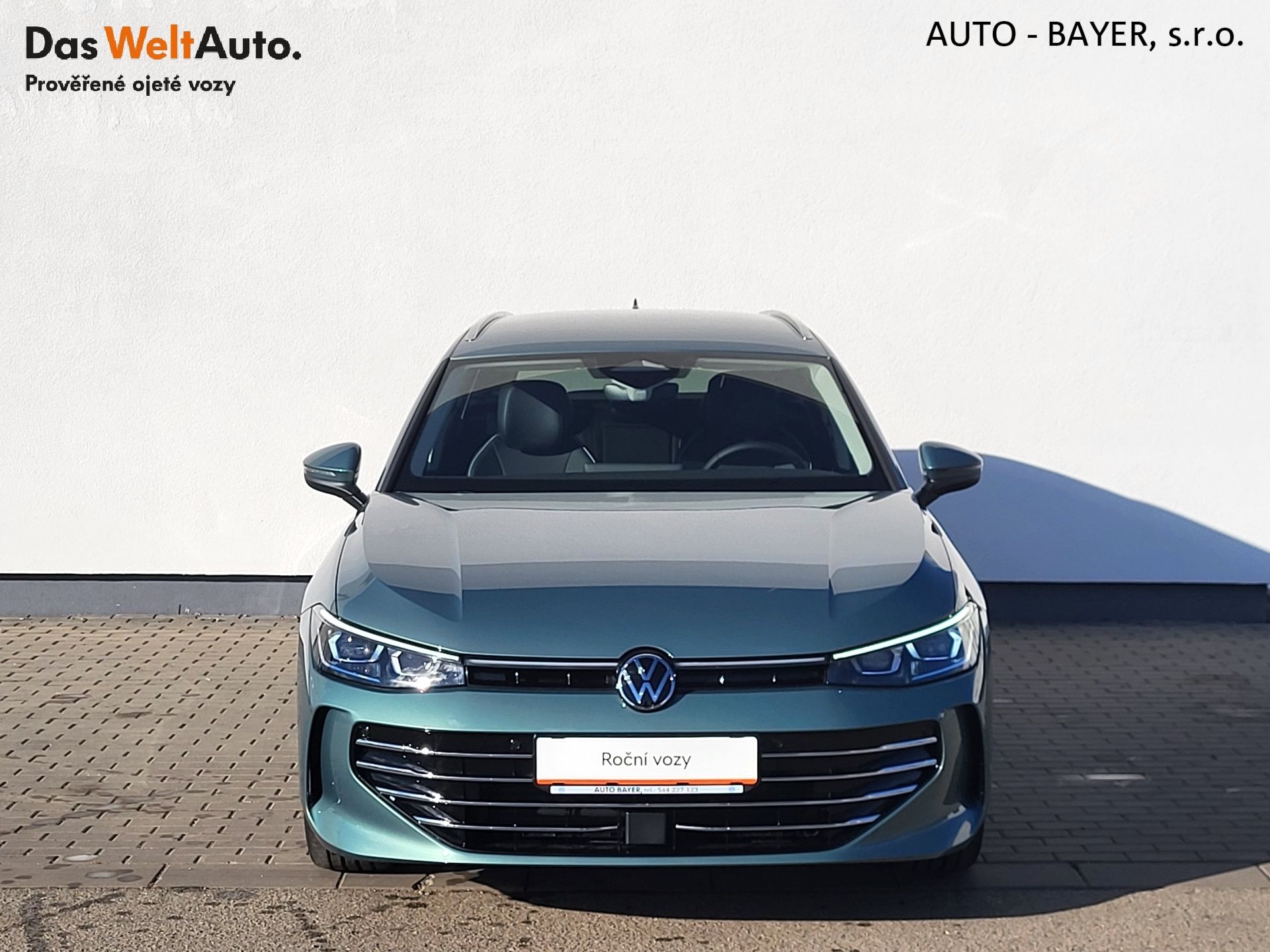 Volkswagen Passat, Elegance 2,0 TDI 110 kW - fotka 4