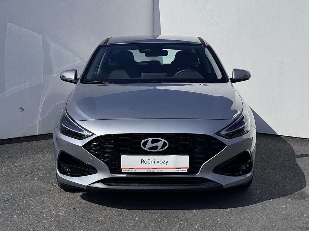 Hyundai i30, Start 1.0 74 kW - fotka 4