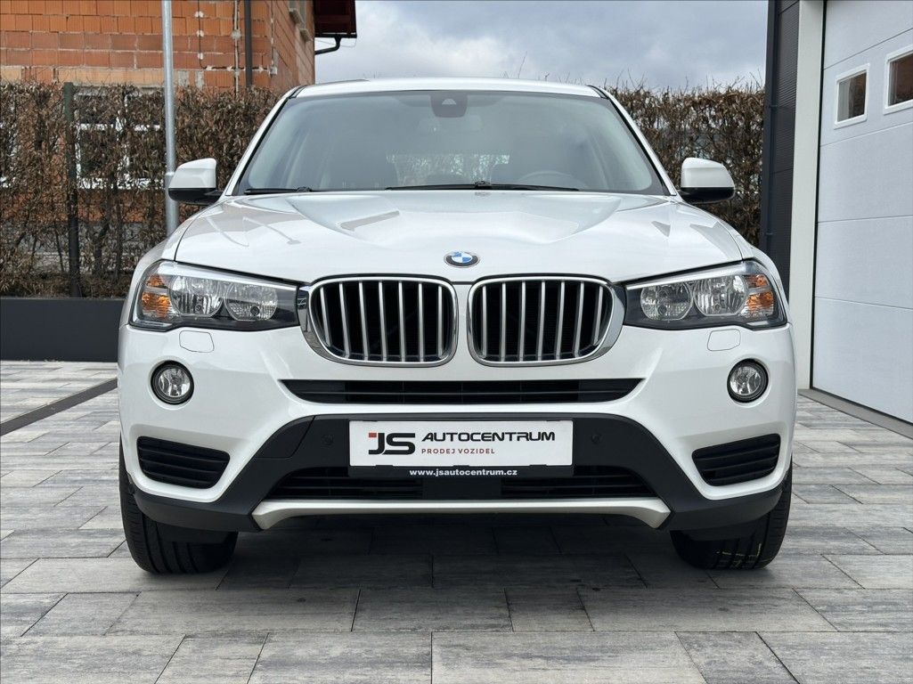 BMW X3, 28i 245PS  Advantage A/T 4x4 - fotka 2