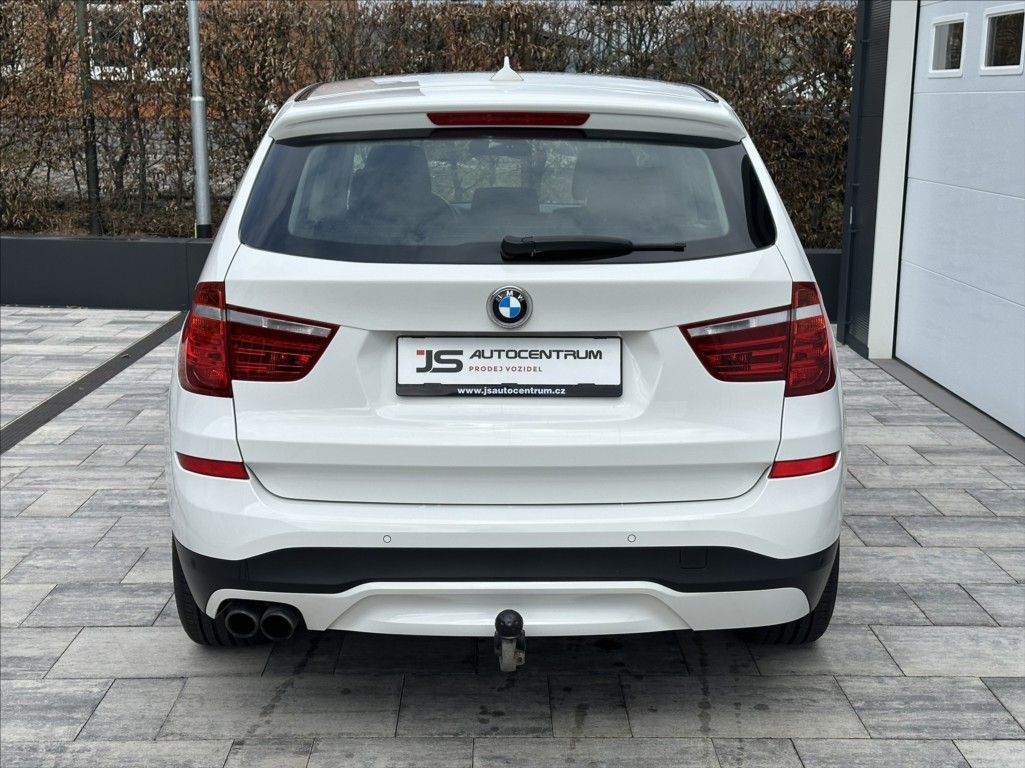 BMW X3, 28i 245PS  Advantage A/T 4x4 - fotka 6