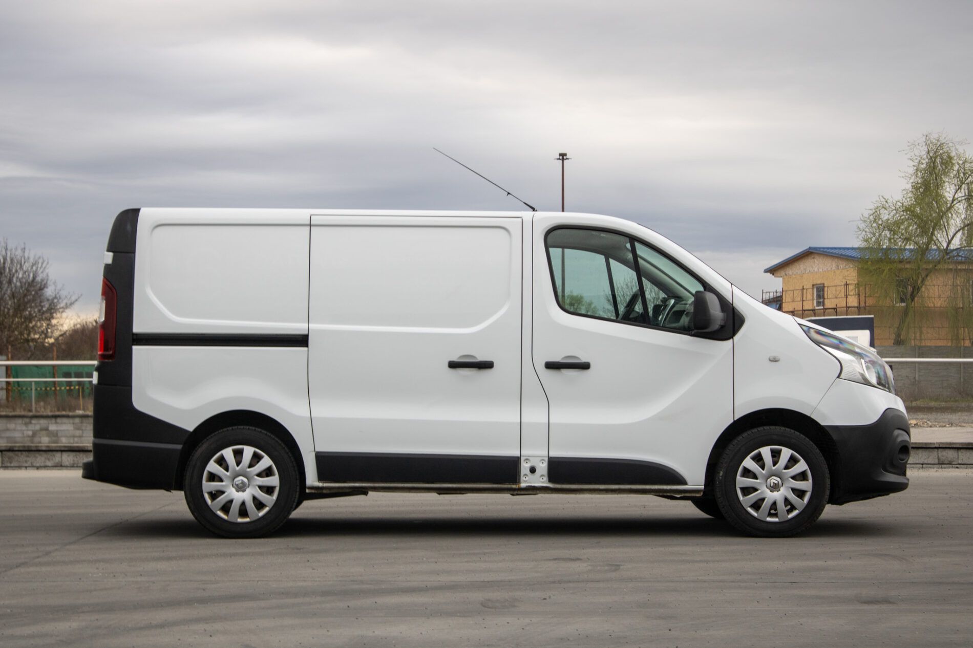 Renault Trafic, Trafic Furgon - fotka 4