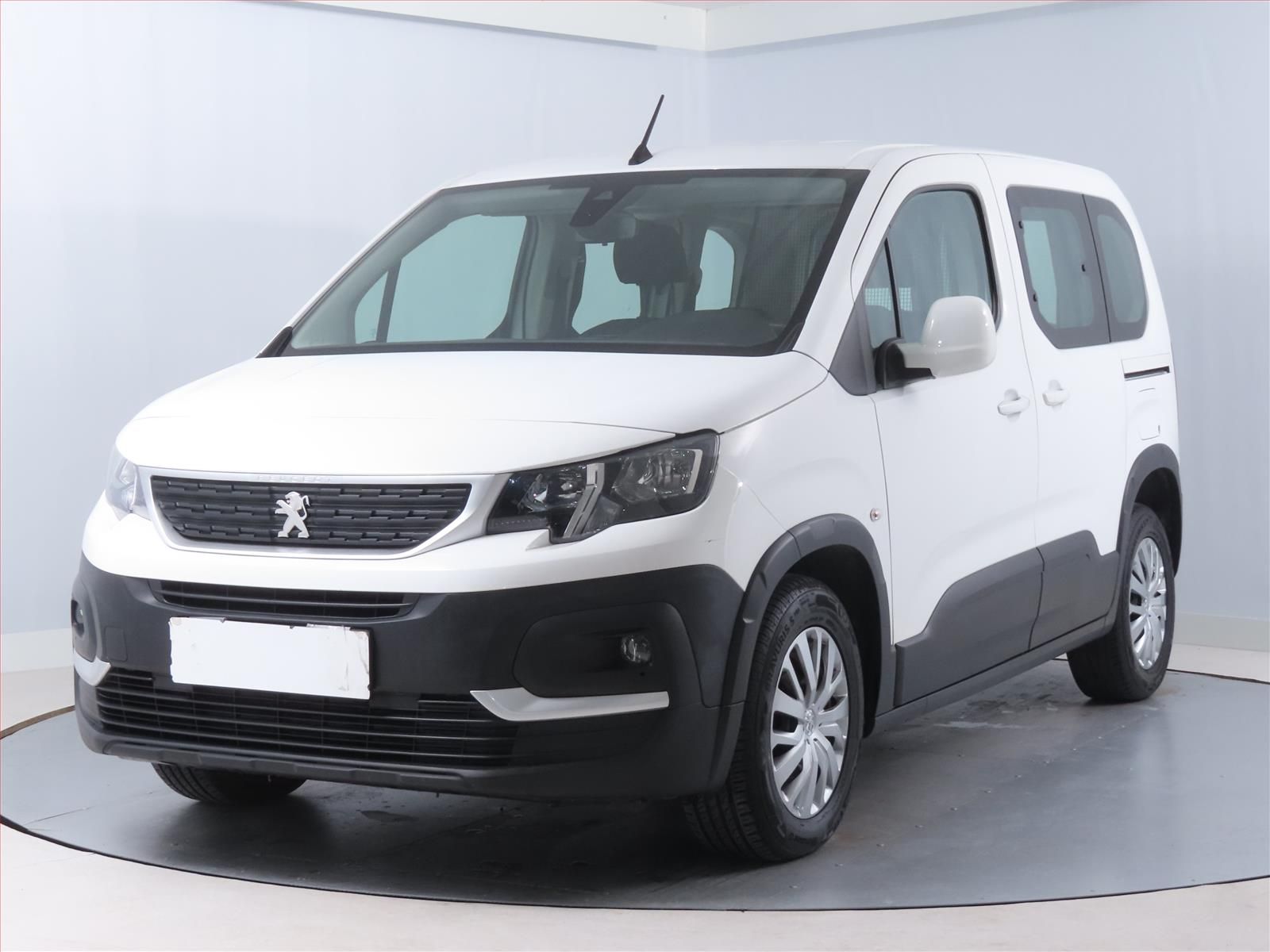 Peugeot Rifter, 1.5 BlueHDi, Active, 5Míst - fotka 2