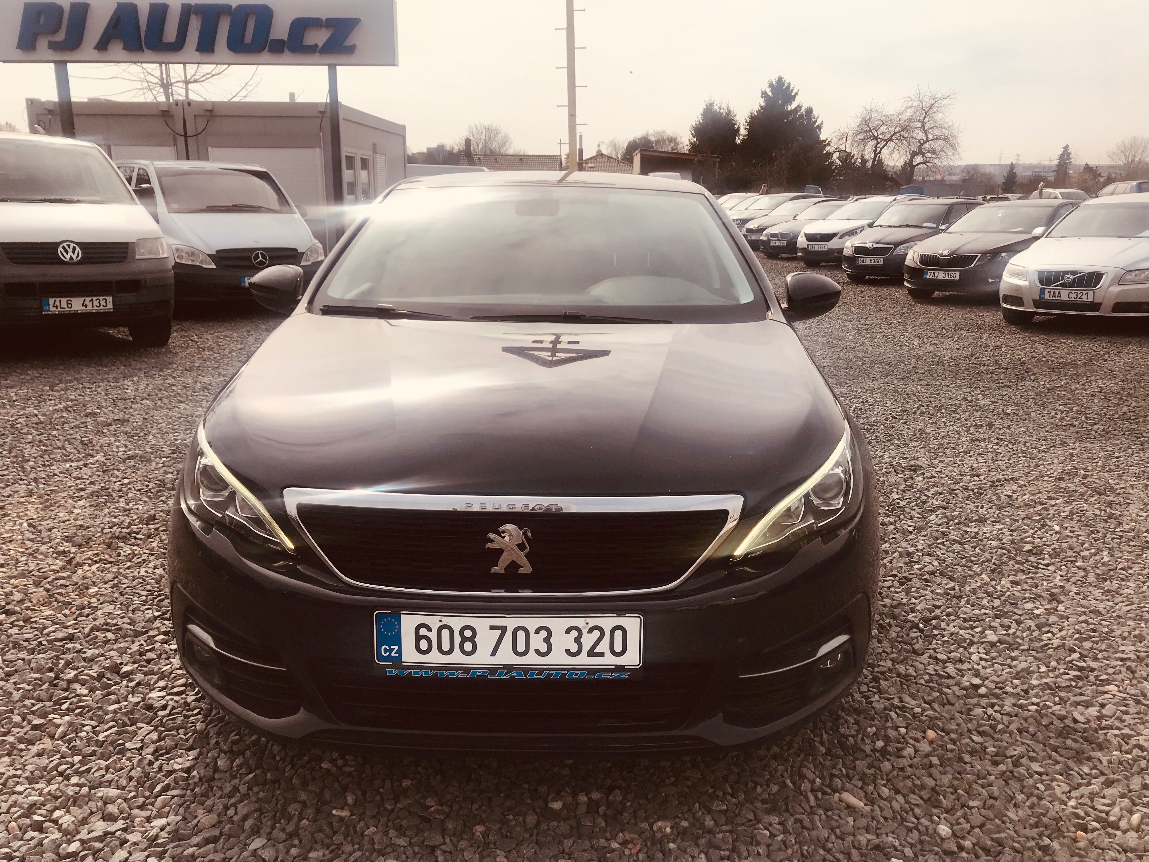 Peugeot 308, SW 1.5 HDI 96 KW,1.MAJ.ČR,DPH - fotka 2