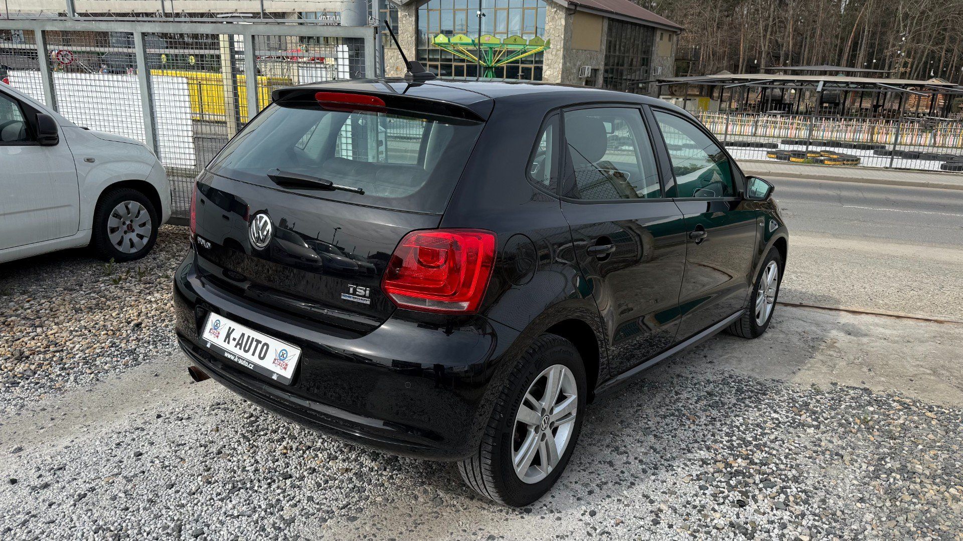 Volkswagen Polo, 1.2TSi 66kW *ALU*PDC*Navi* - fotka 4