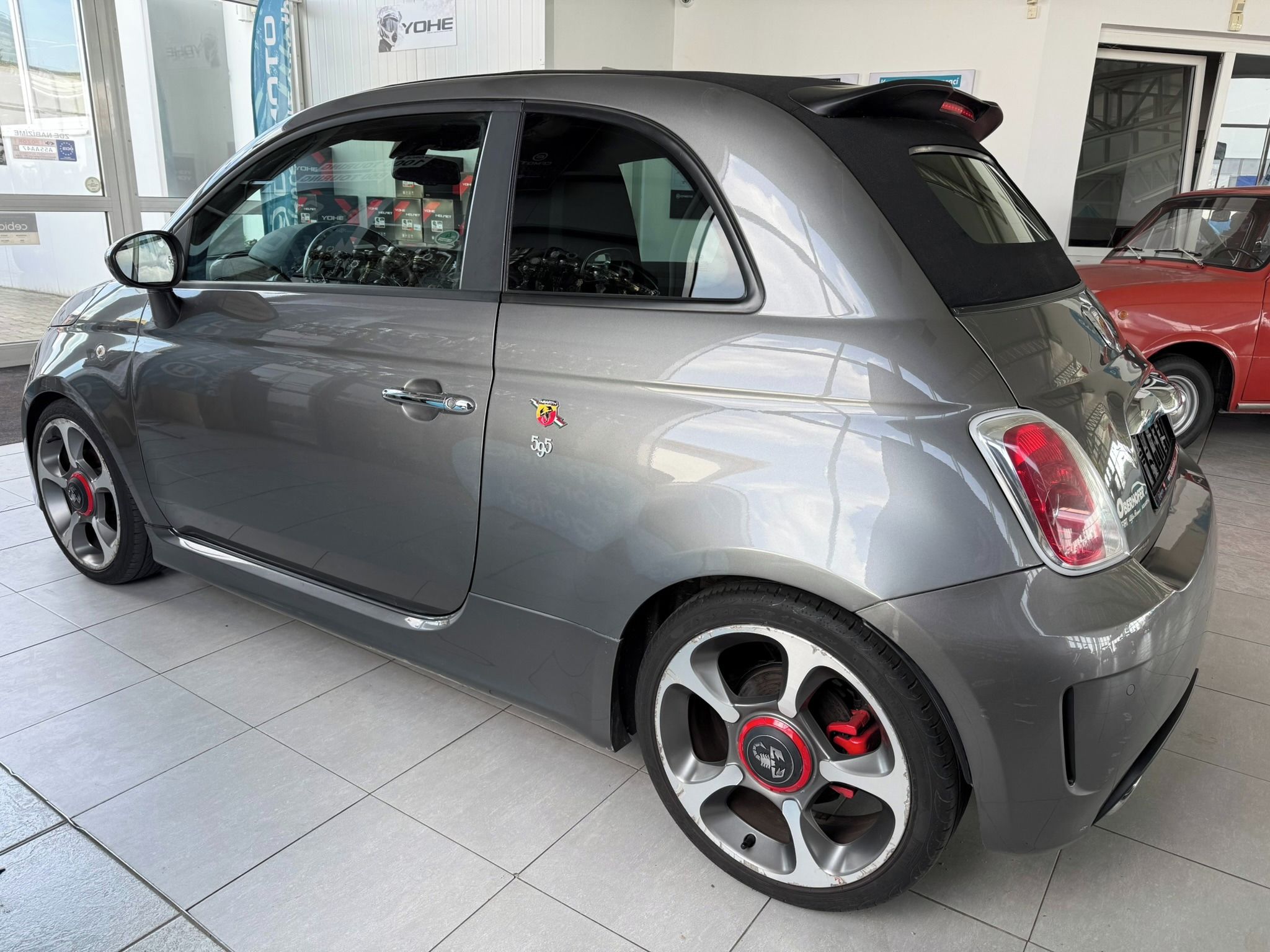 Fiat 500 Abarth, Cabrio 1.4 103 kW - fotka 4