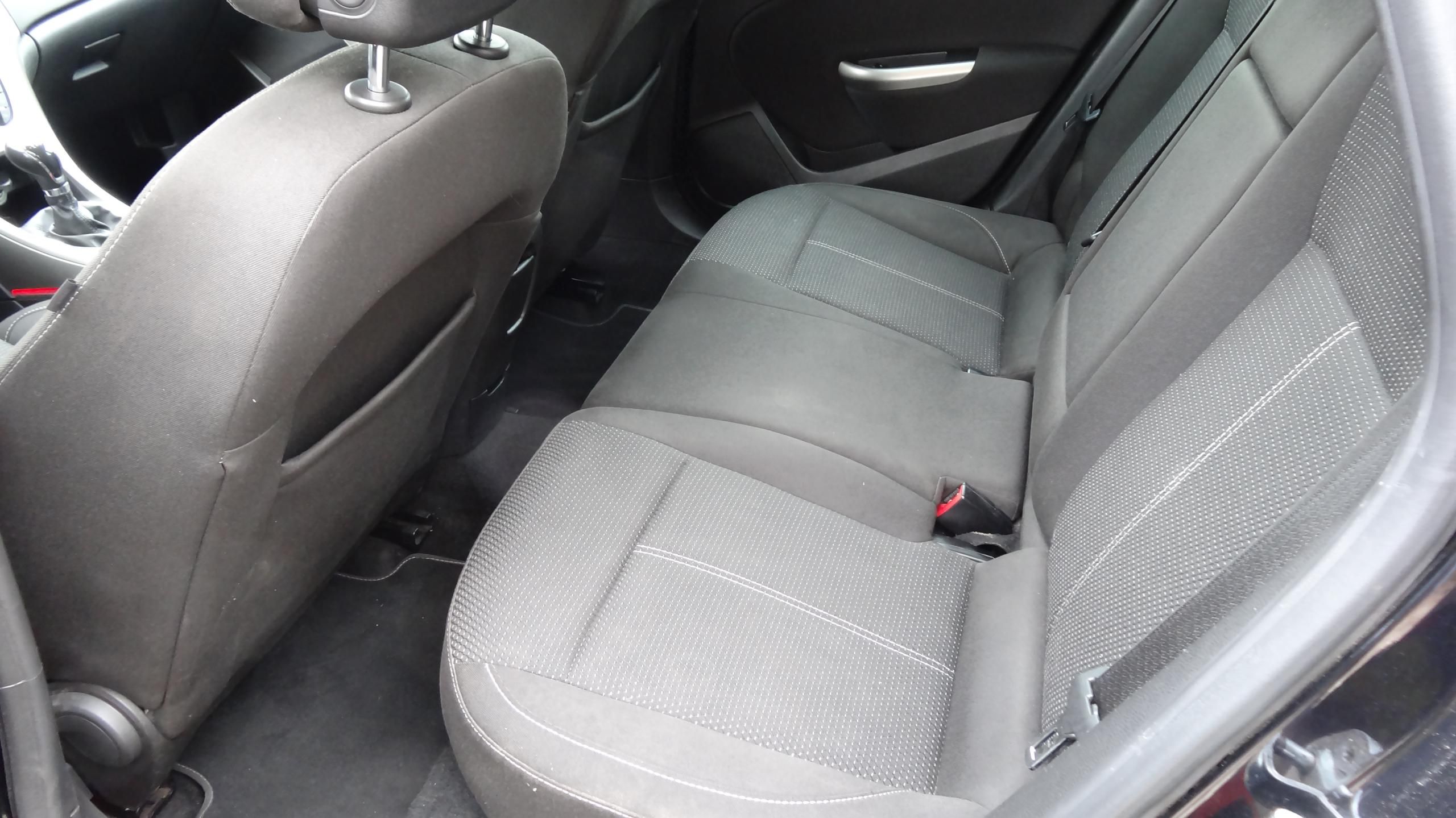 Opel Astra, Kombi 2.0CDTi Taž.zařízení - fotka 5