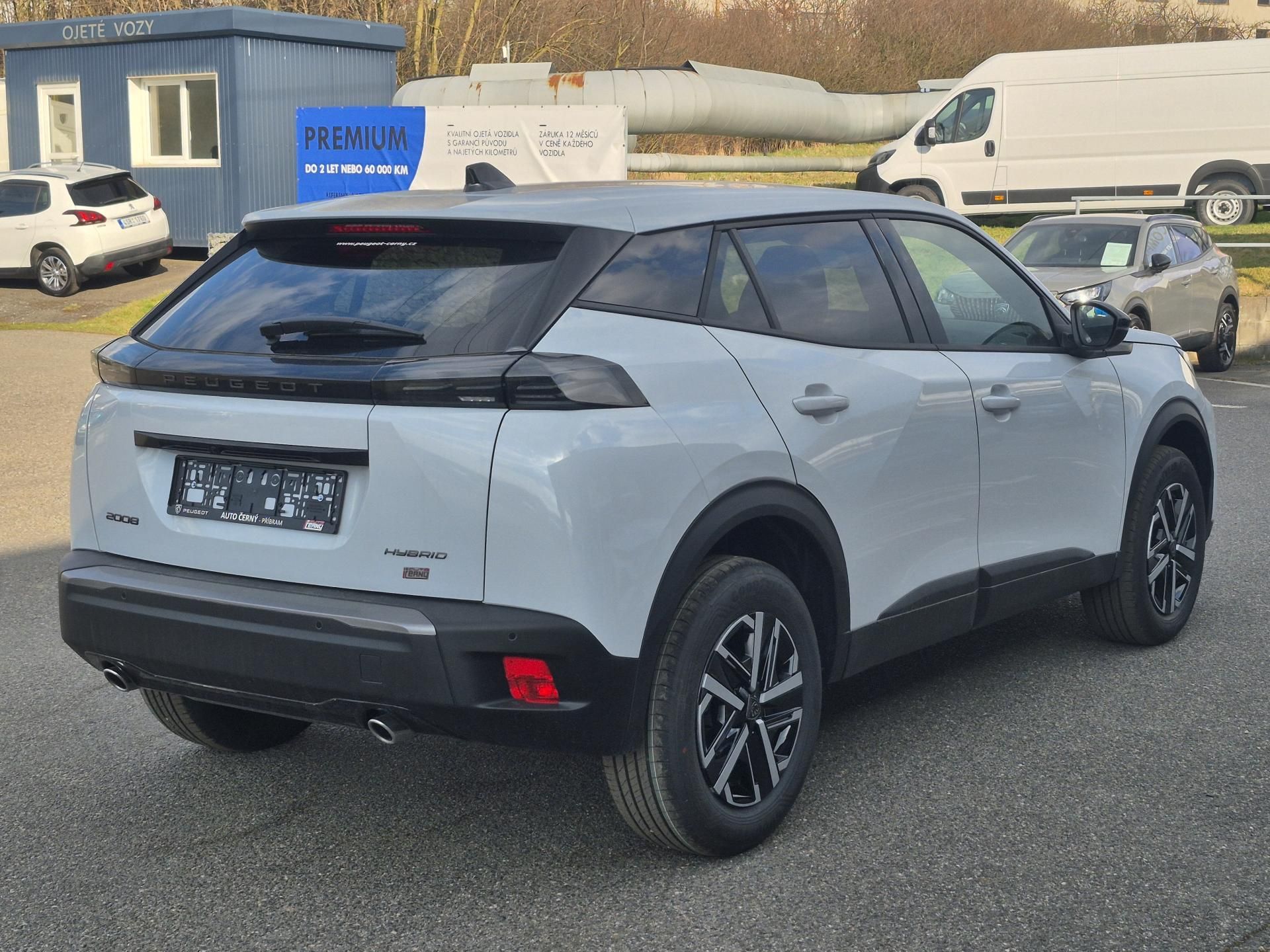 Peugeot 2008, BUSINESS Hybrid 145 e-DCS6 - fotka 5