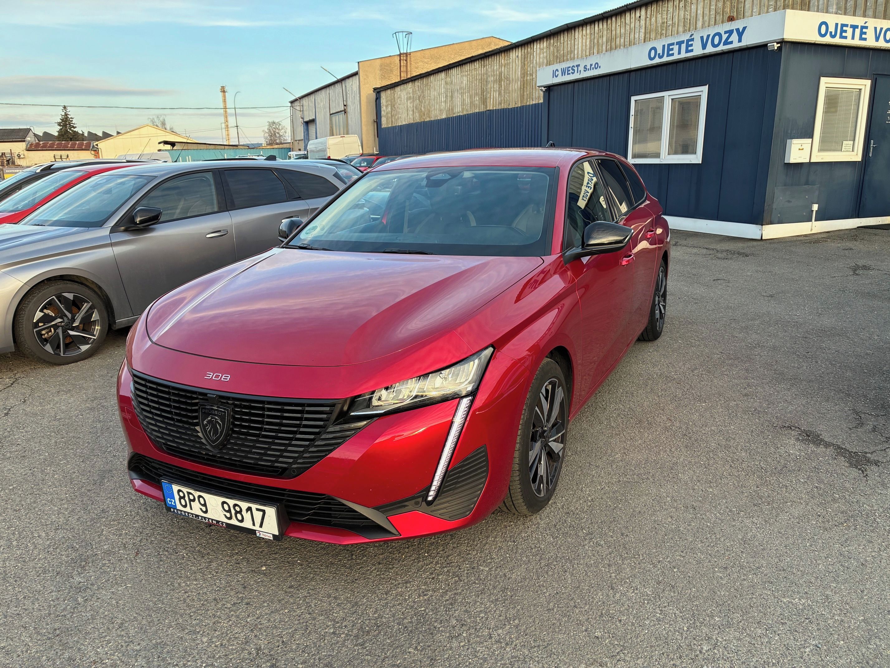 Peugeot 308, SW Allure1,2 PureTech 130k MAN - fotka 3