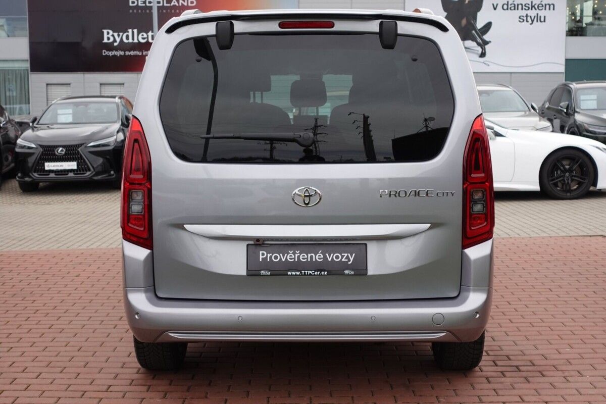 Toyota Proace City Verso, 1.5L Diesel 130 - 6 MT Family - fotka 5