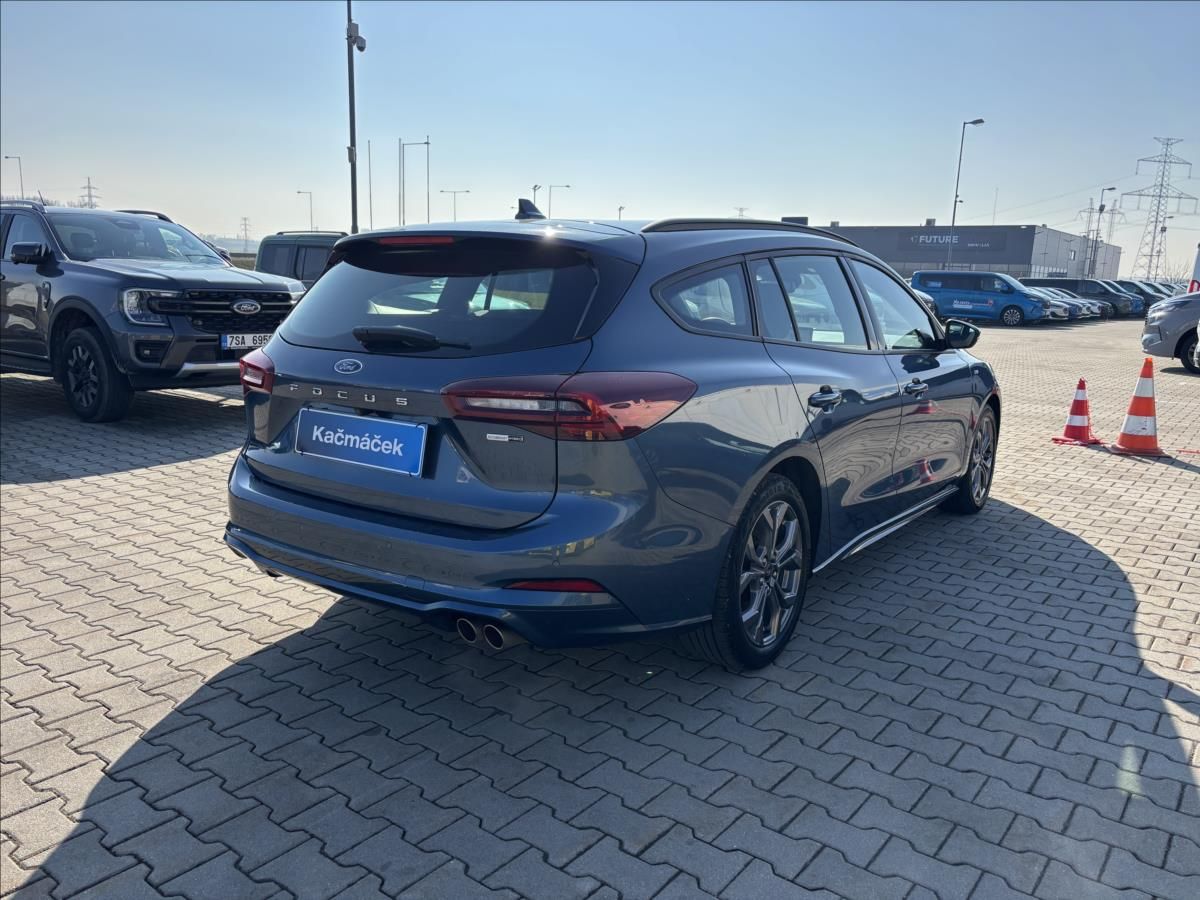 Ford Focus, 1,0 EcoBoost  92kW ST-Line - fotka 5