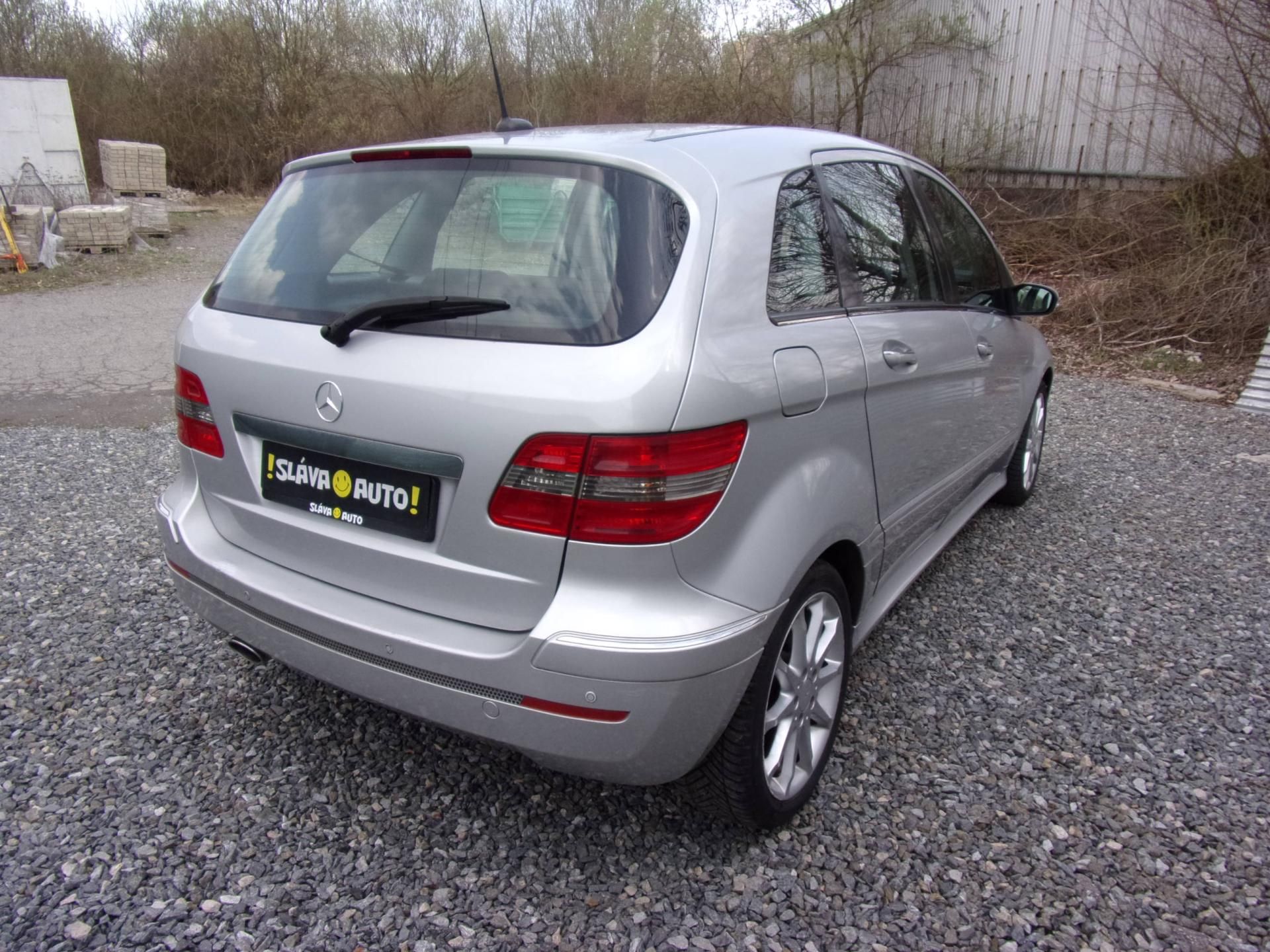 Mercedes-Benz Třídy B, 200 CDi 103kW SPORT 130 000 KM - fotka 5