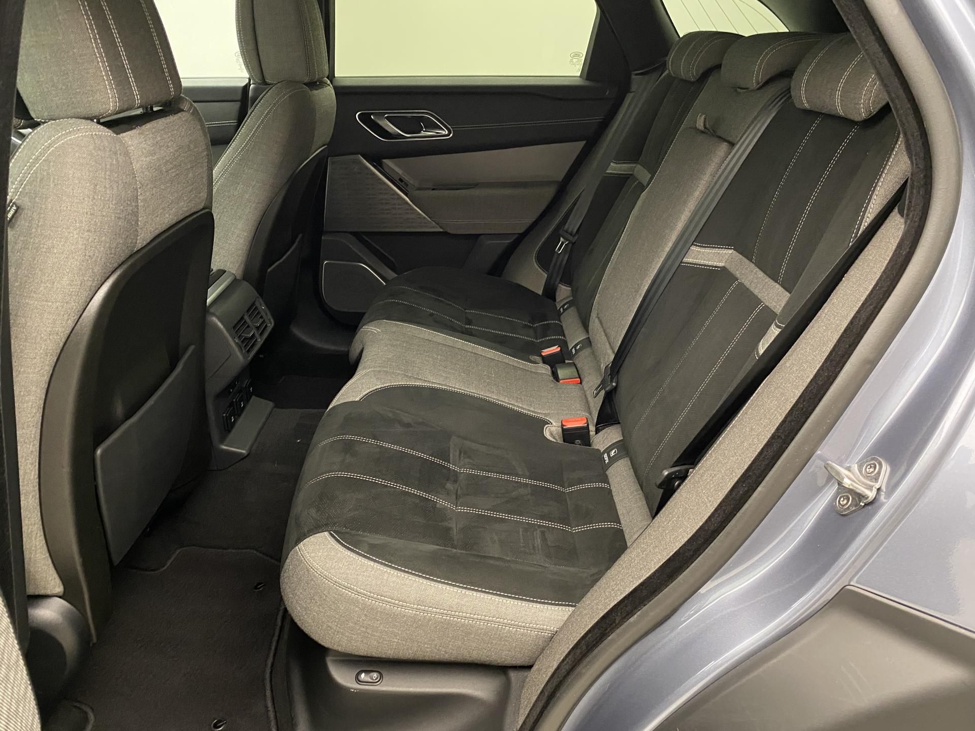 Land Rover Range Rover Velar, D300 HSE AWD AUT REZERVACE - fotka 5