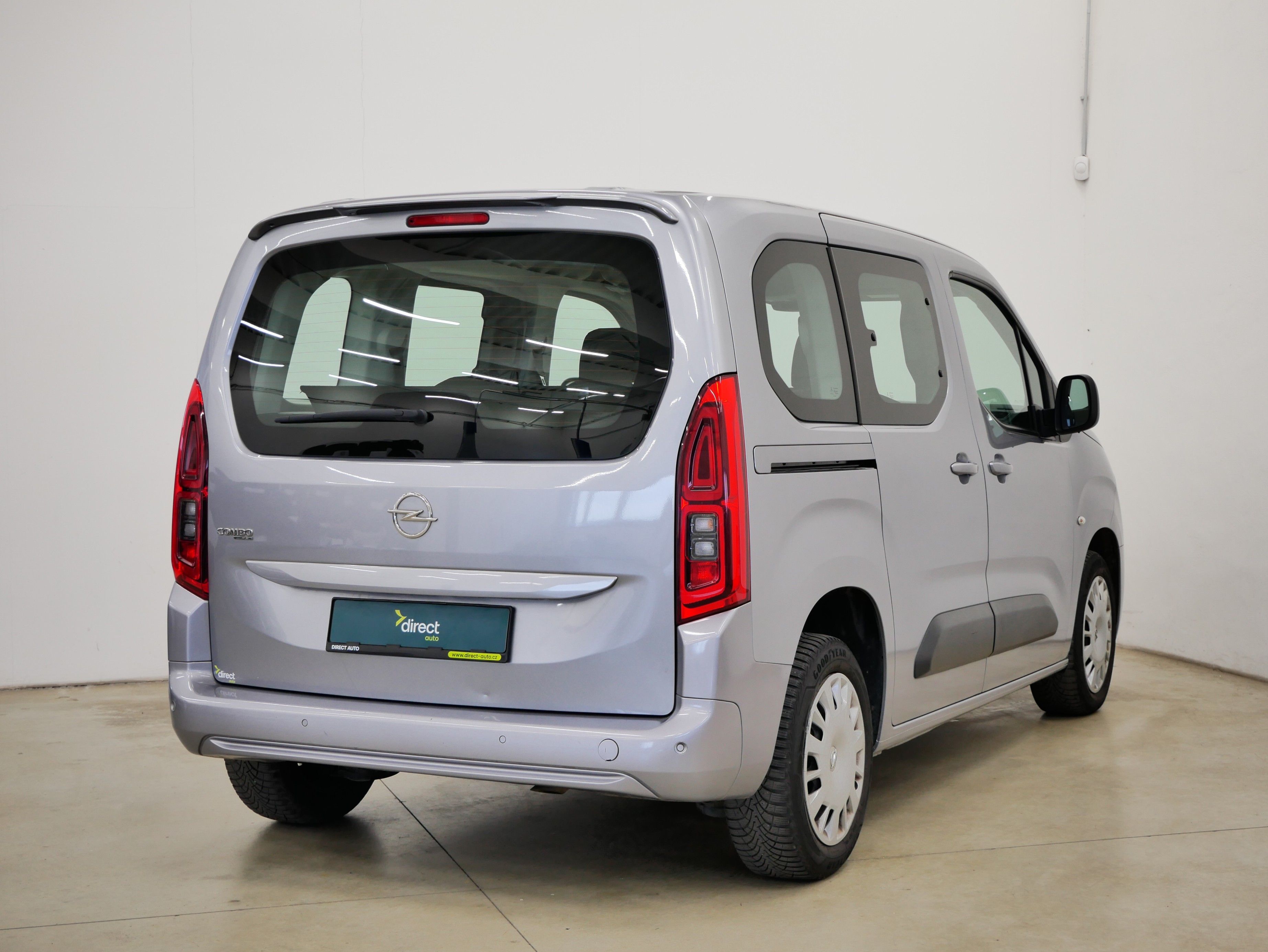 Opel Combo, 1.2 Turbo 81 kW Life Edition - fotka 2