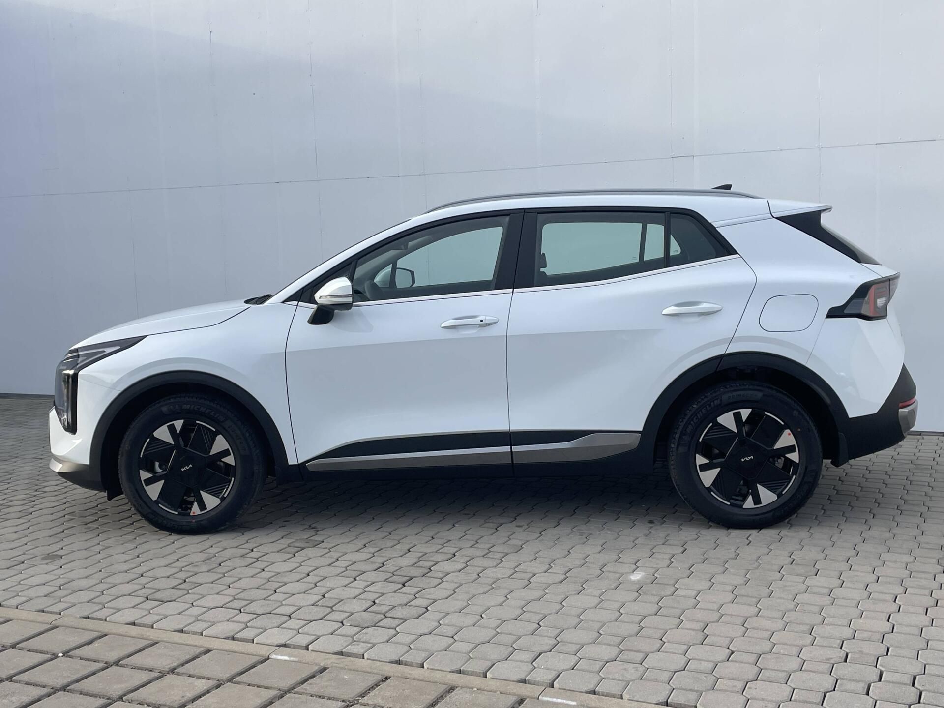 Kia Sportage, EXCLUSIVE 7DCT 4x2 1,6 T-GDi - fotka 3