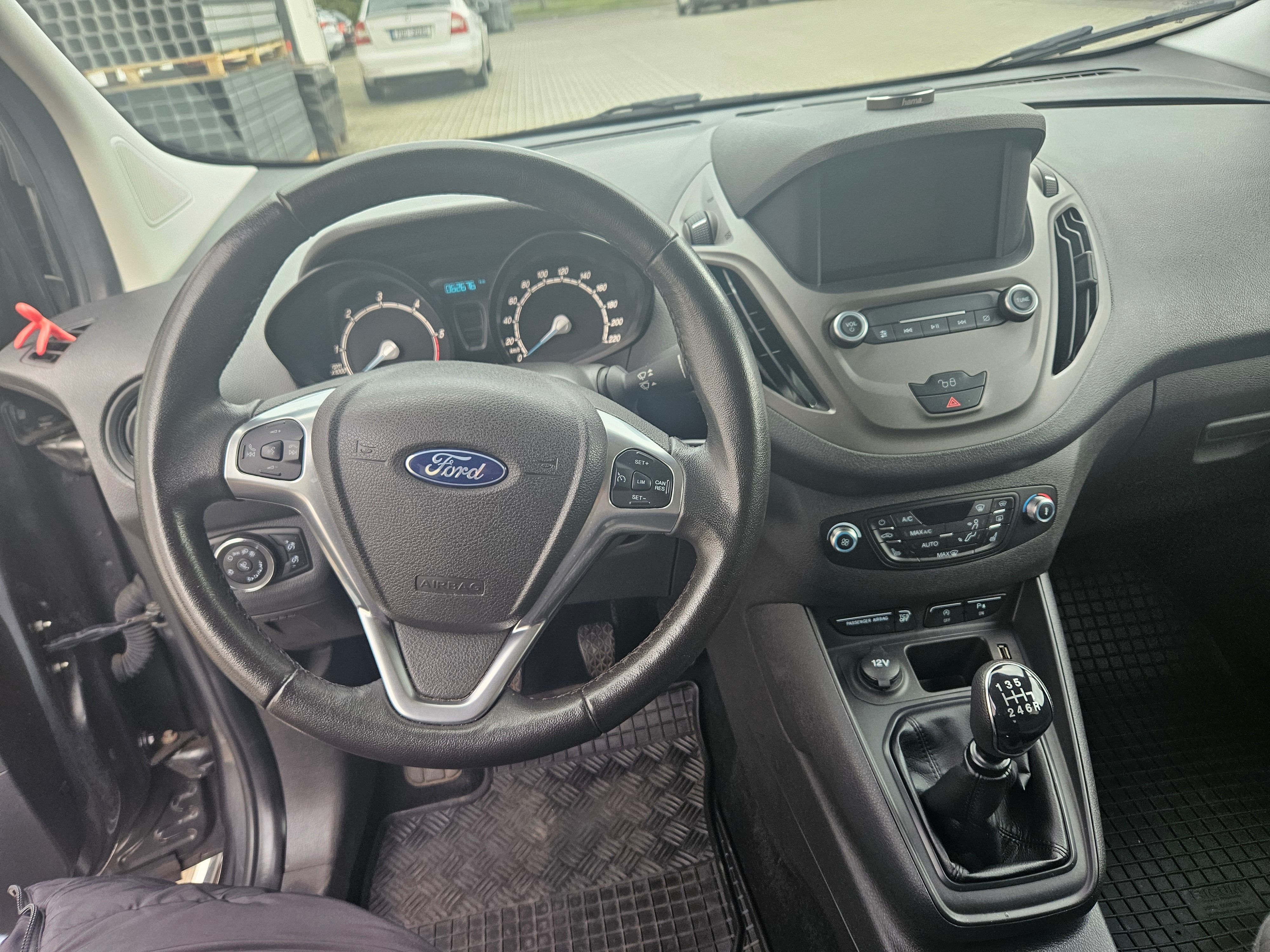 Ford Tourneo Courier, Ford Courier 1.5 TDCi 74kw - fotka 5