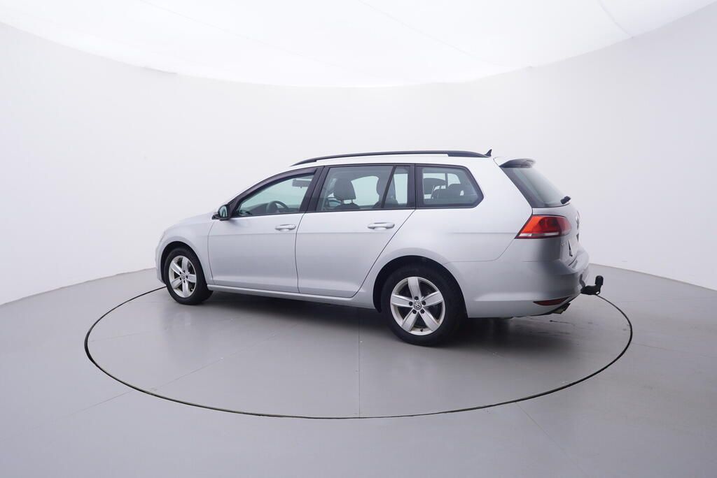 Volkswagen Golf, 2.0 TDI 110 kW - fotka 3