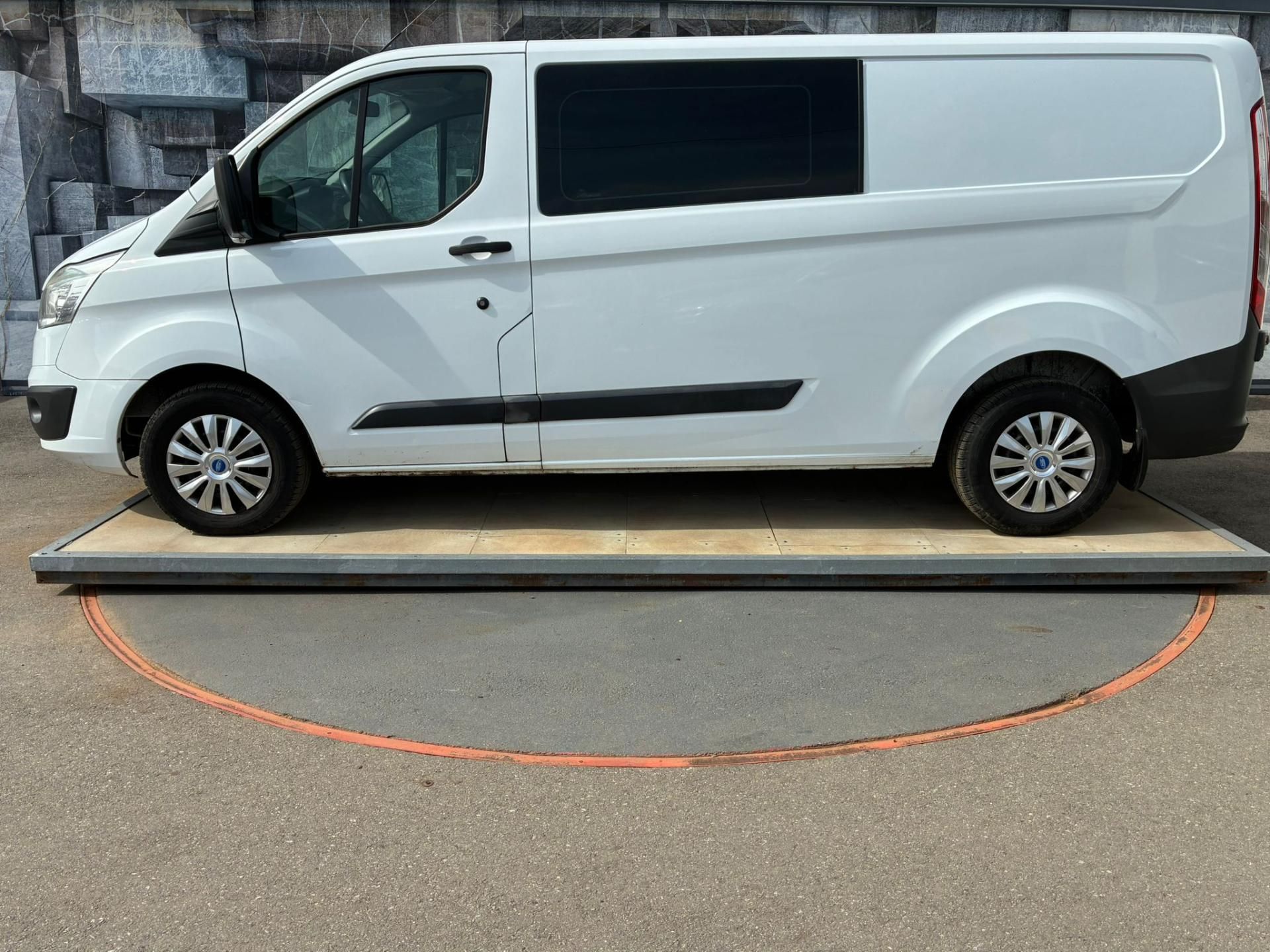 Ford Transit Custom, 2.2TDCi, 92KW, 6 MÍST - fotka 4