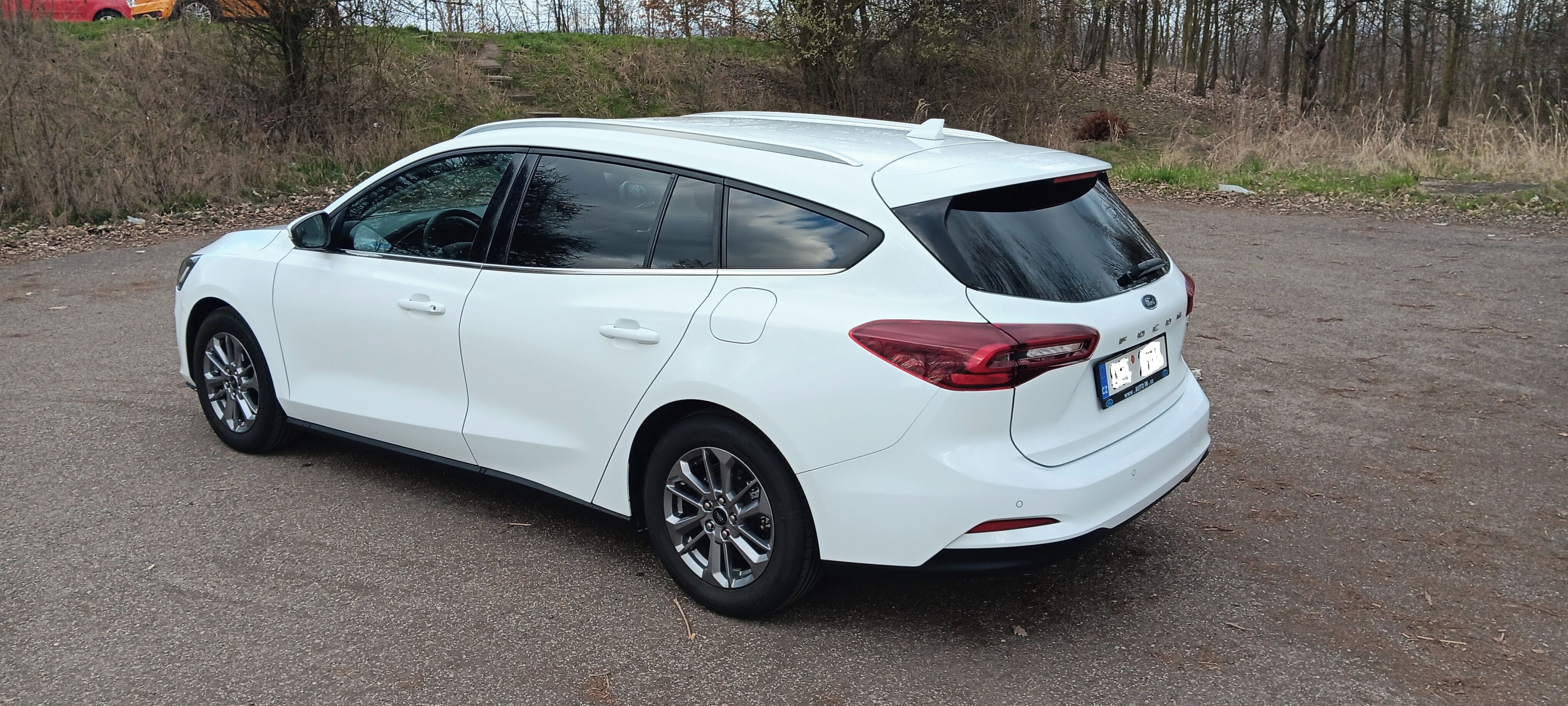 Ford Focus, 1.0 EB 114KW,Titanium.1.maj ČR - fotka 6