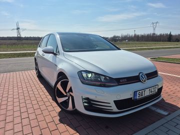 VW Golf GTI 169 kW-Perf.stav