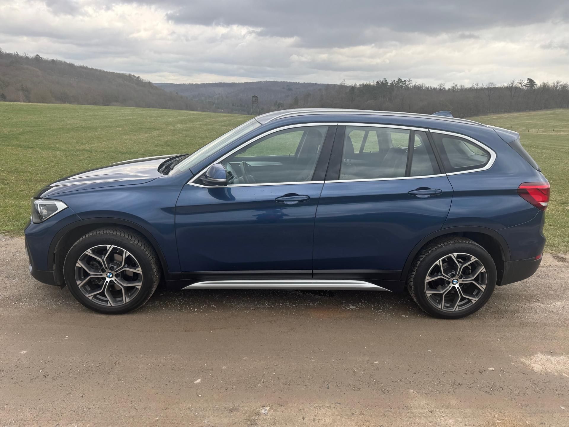 BMW X1, 18d X-DRIVE AT/8 X LINE ČR - fotka 5