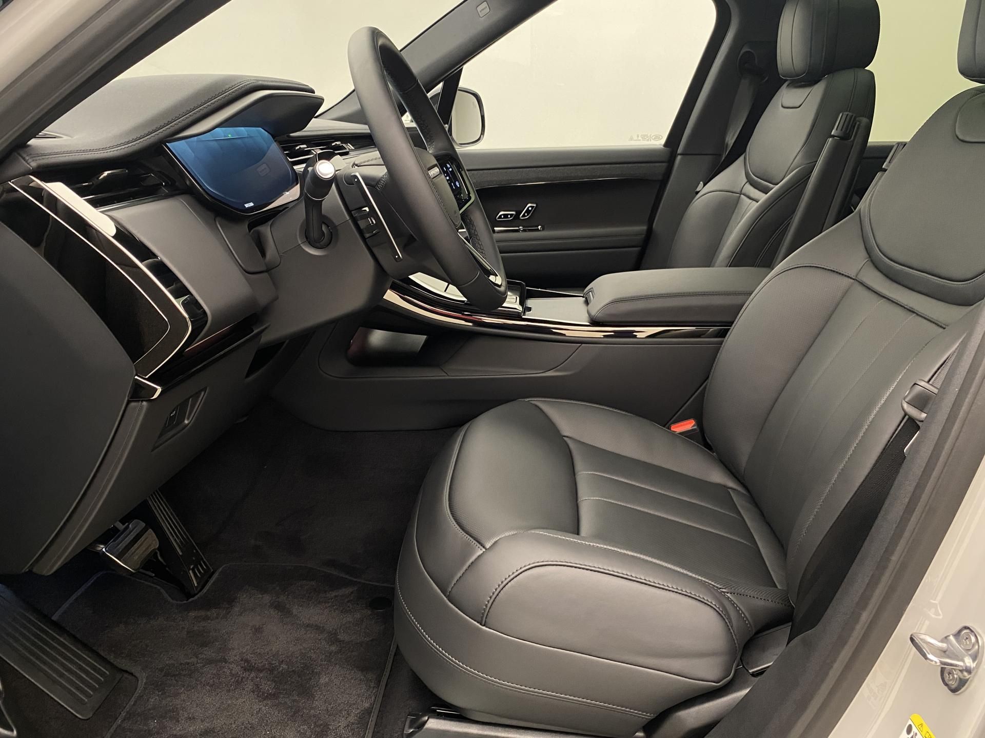 Land Rover Range Rover Sport, D300 DYNAMIC HSE AWD AUT - fotka 3