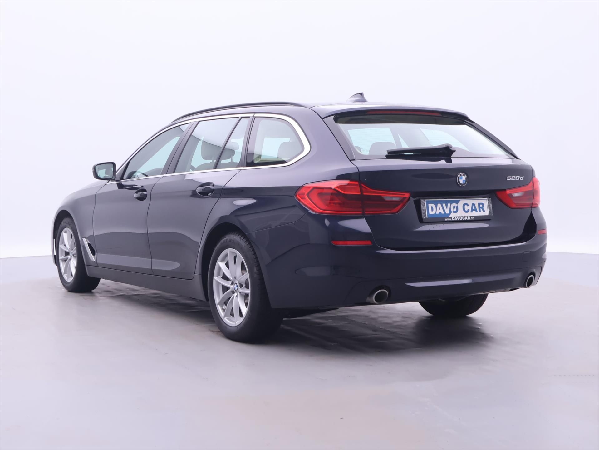 BMW Řada 5, 2,0 520d Luxury Line CZ DPH - fotka 5