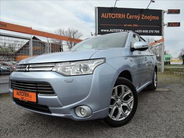 2,0 PHEV 4x4 1.maj Servis Kůže