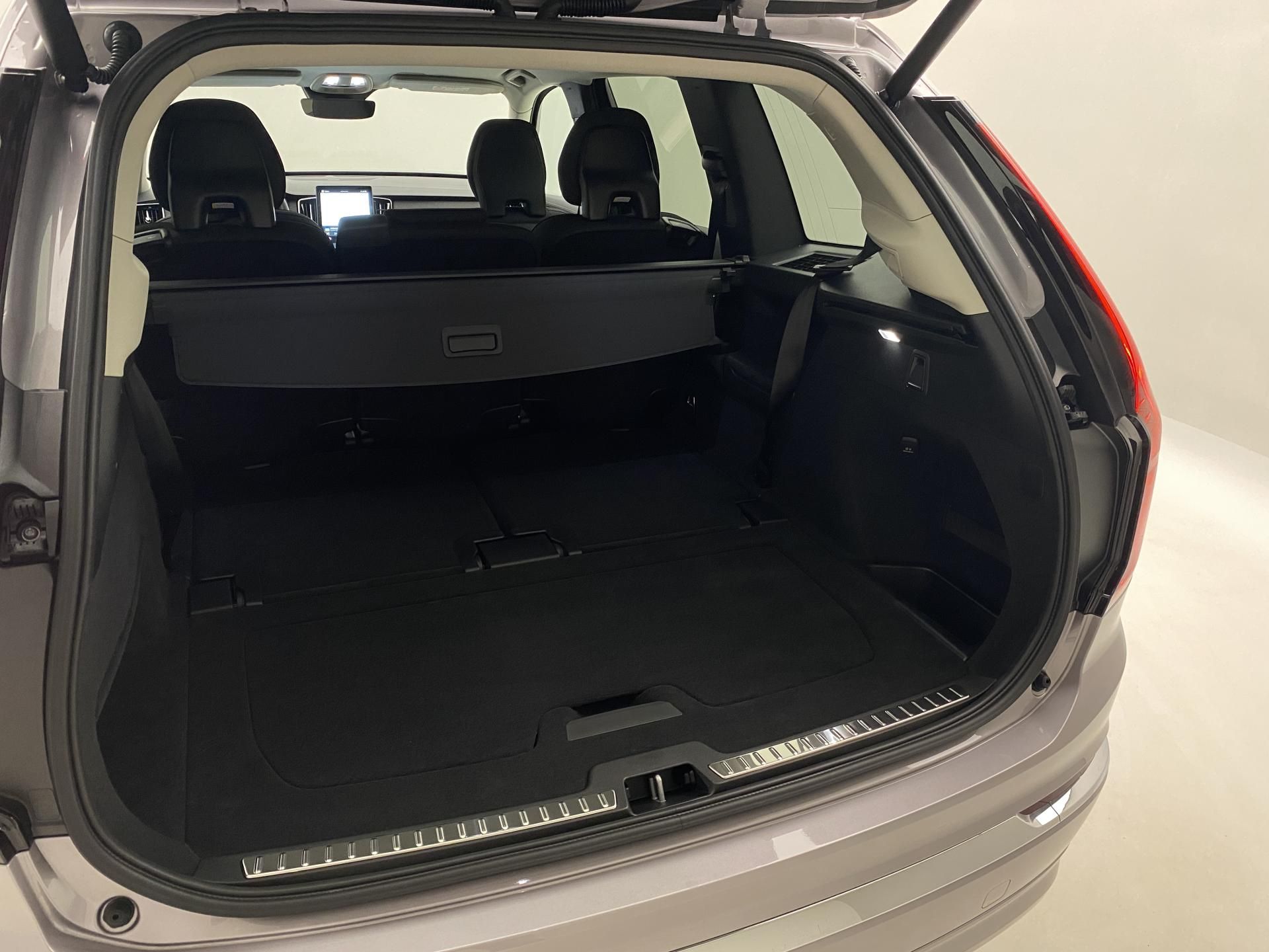 Volvo XC90, B5 AWD AUT BRIGHT PLUS - fotka 5