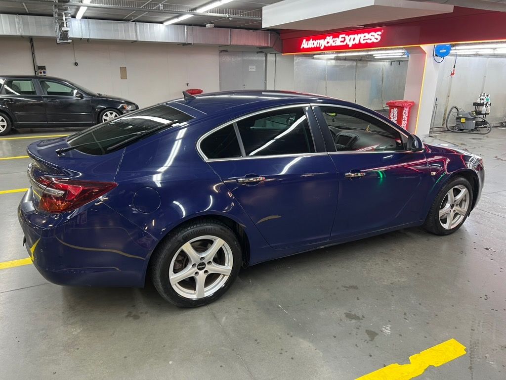 Opel Insignia, 2.0 CDTI, 120 kW - fotka 2