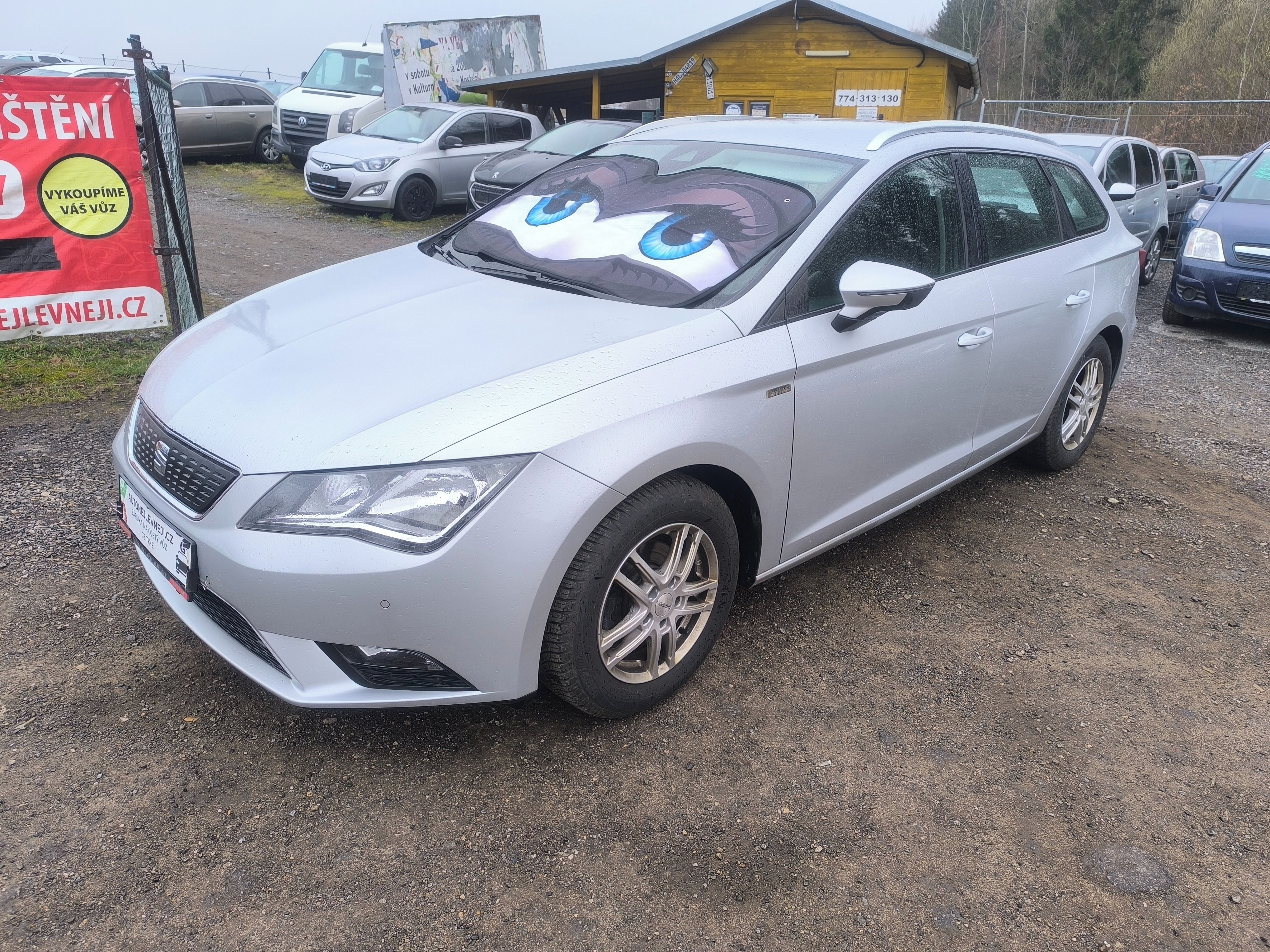 Seat Leon, TDI 81KW,110T.KM,KRÁSNÉ,VÝBAVA - fotka 3