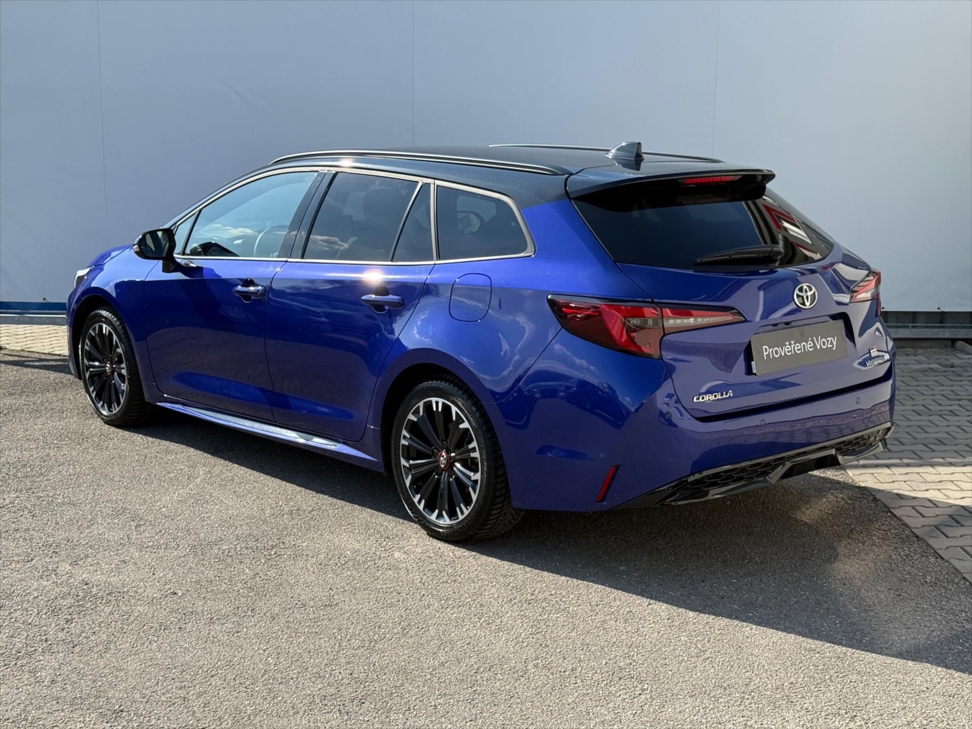 Toyota Corolla, 1,8 GR sport, Hybrid - fotka 4