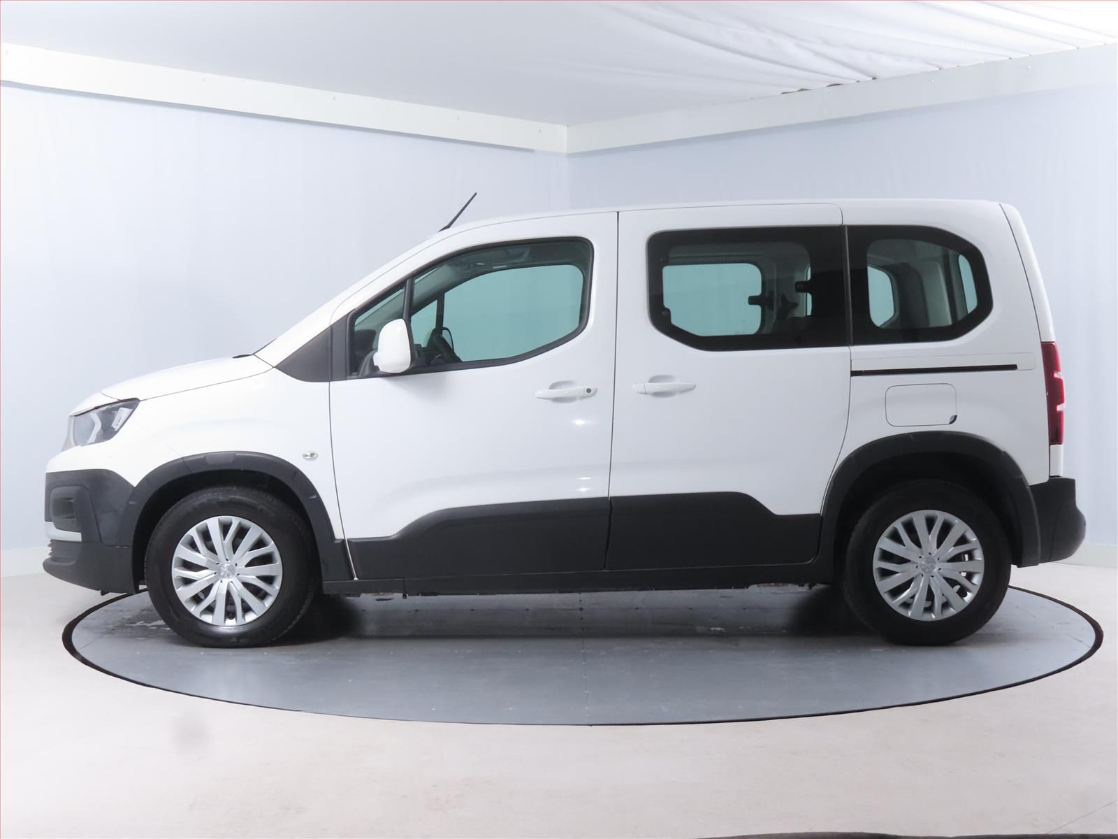 Peugeot Rifter, 1.5 BlueHDi, Active, 5Míst - fotka 3