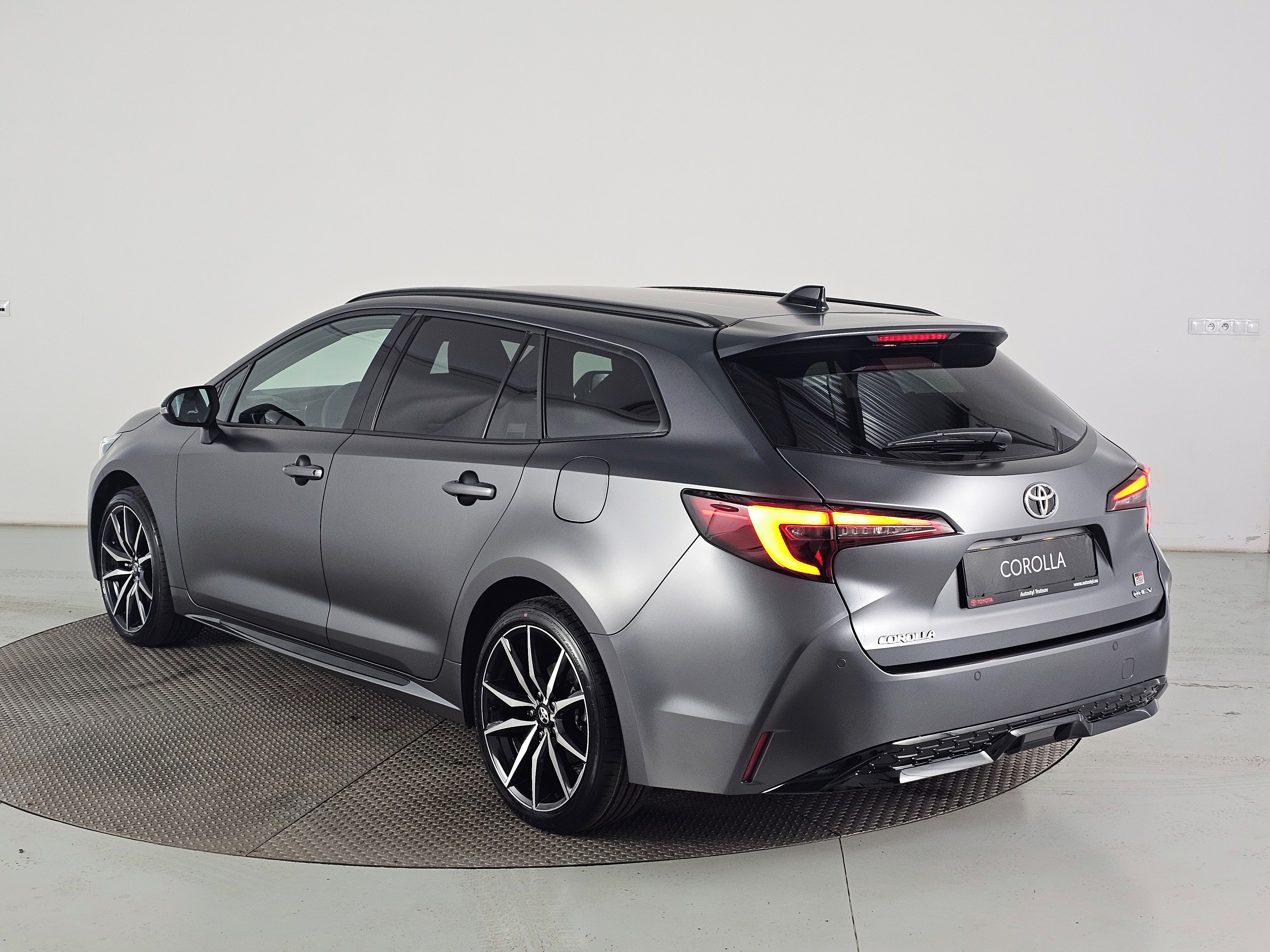 Toyota Corolla, 2.0 HEV 178k 2x4 GR SPORT - fotka 6