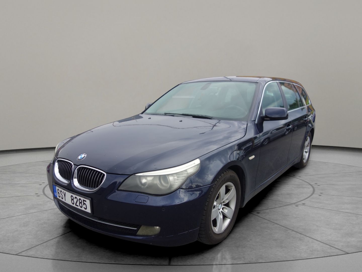 BMW Řada 5, 530d PĚKNÝ !!! SERV.KNIHA !