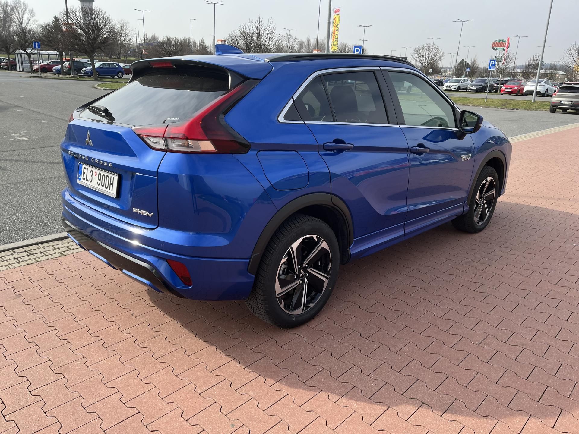 Mitsubishi Eclipse Cross, 2.4 PHEV 4x4 - fotka 5