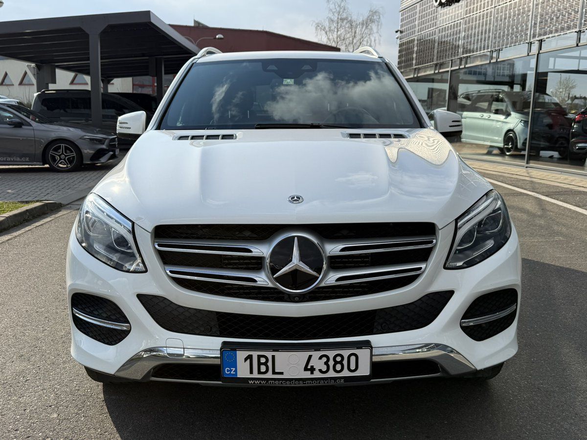 Mercedes-Benz GLE, 350 d 4MATIC SUV - fotka 2