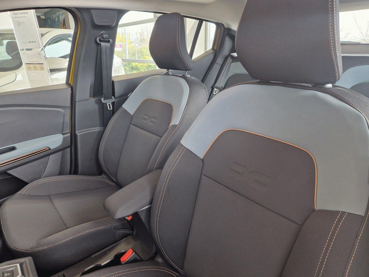 Dacia Sandero, Stepway Extreme Eco-G 120 auto - fotka 5