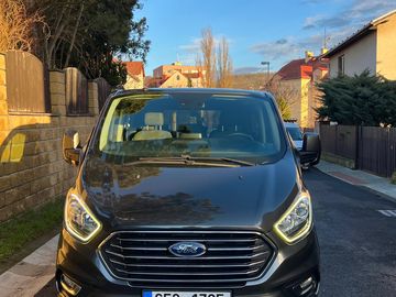 Ford Tourneo Custom 1.majitel