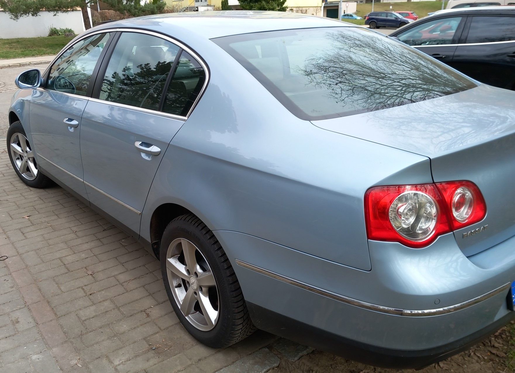Volkswagen Passat, 2.0 TDI - fotka 2