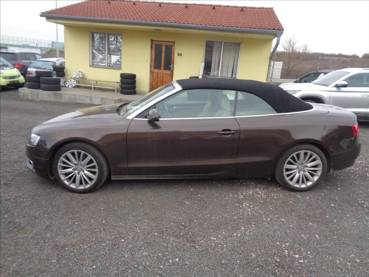 Audi A5, 2,0 - fotka 6