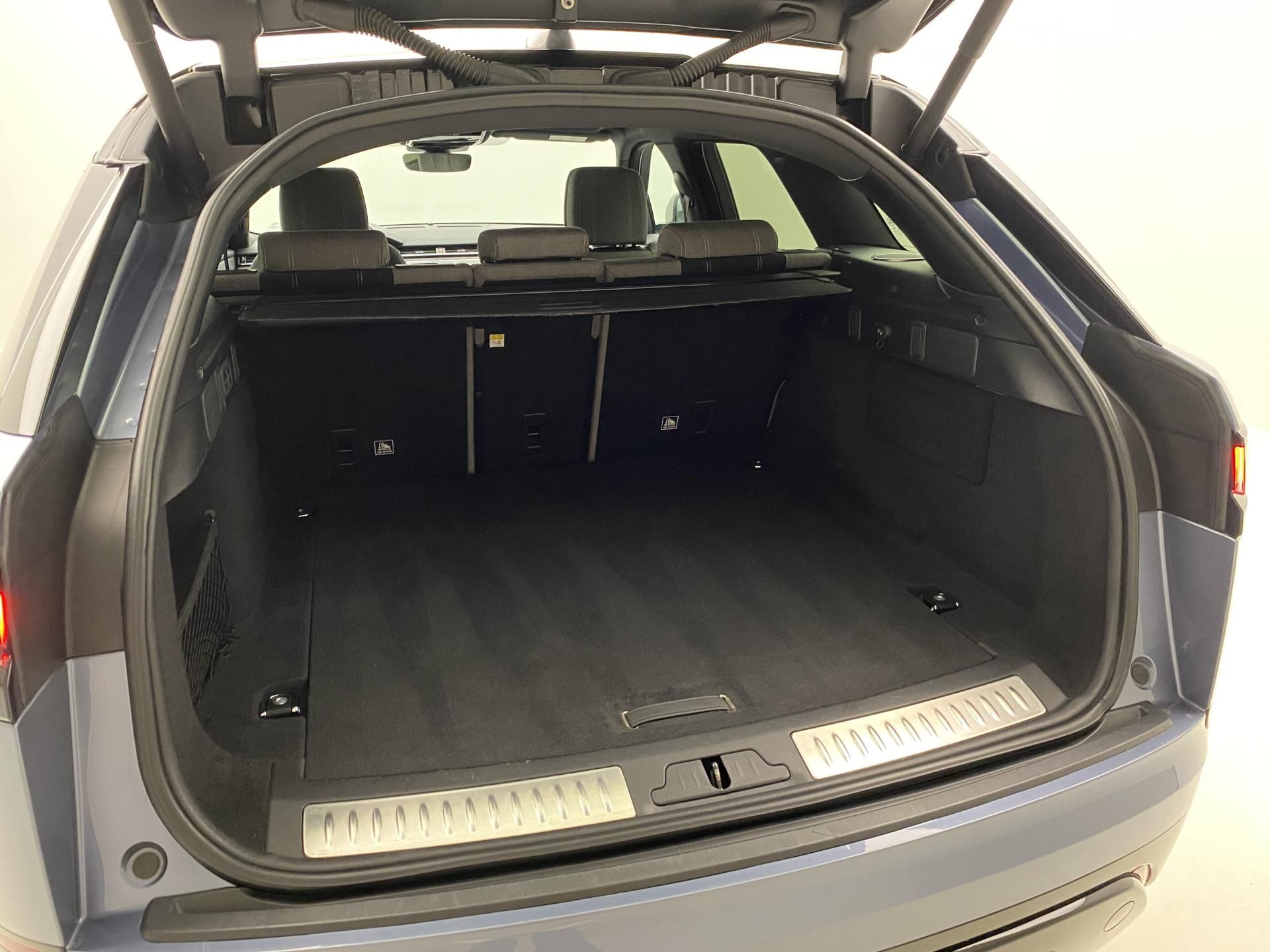Land Rover Range Rover Velar, D300 HSE AWD AUT REZERVACE - fotka 6