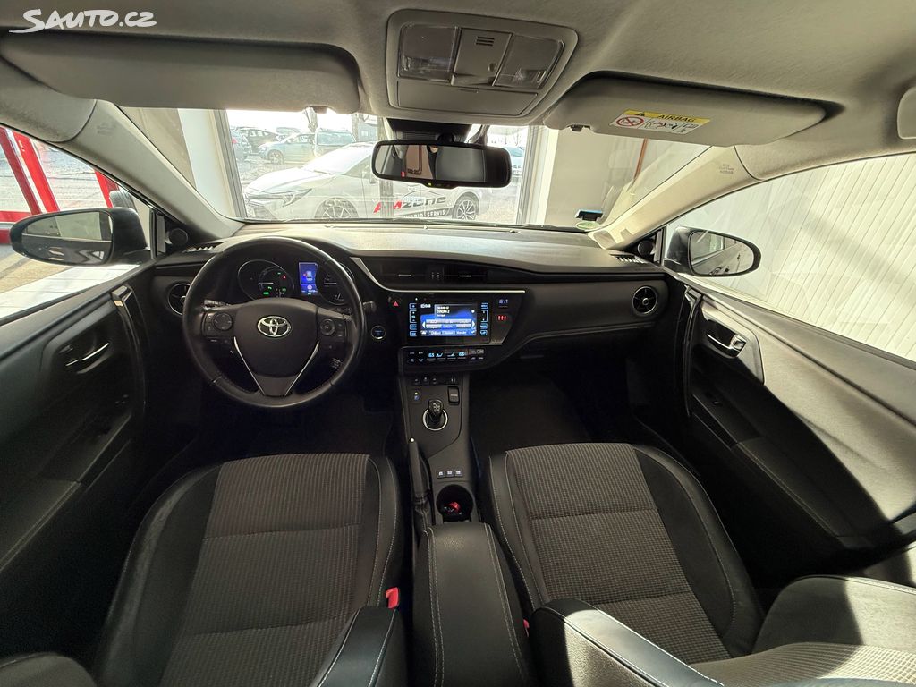 Toyota Auris, fotka 13