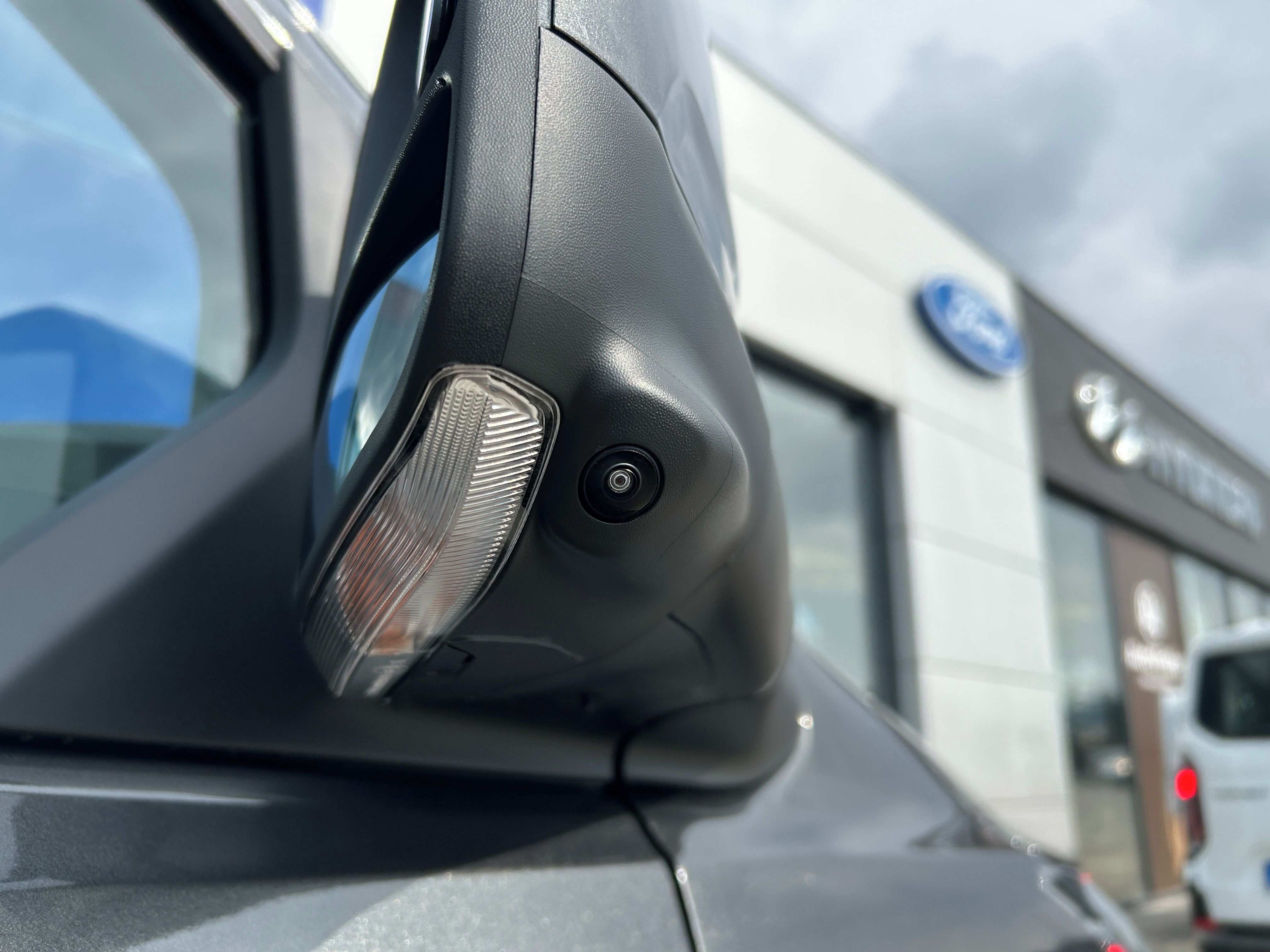 Ford Tourneo Custom, Titanium X L2 2.0EcoBlue 110kW - fotka 5
