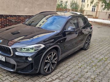 2.0 X Drive M paket, HUD displ